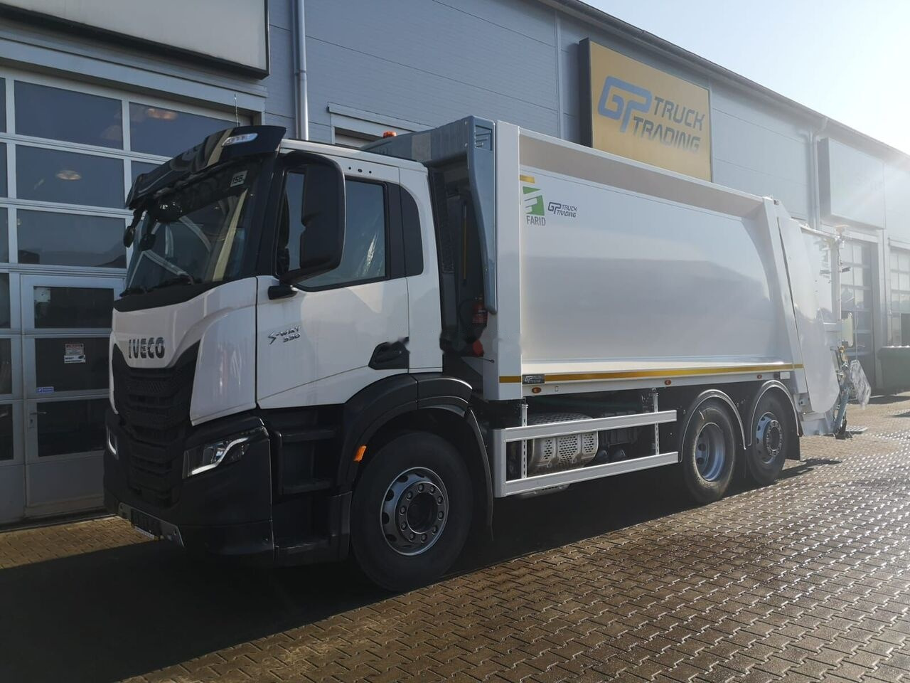Benne à ordures ménagères neuf IVECO S Way: photos 1