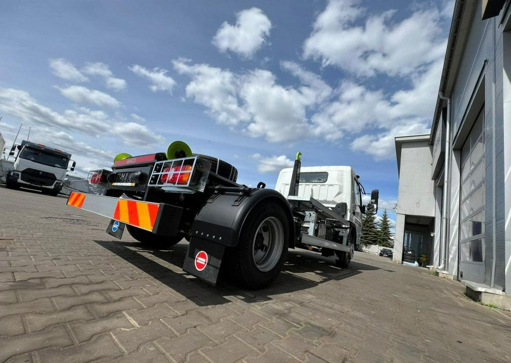 Camion ampliroll neuf Mitsubishi Fuso: photos 8 Camion ampliroll neuf Mitsubishi Fuso: photos 8