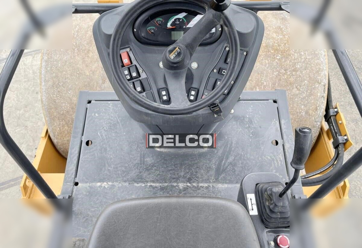 Compacteur neuf CASE 1107EX: photos 17