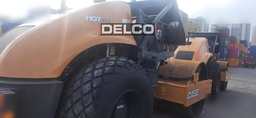 Compacteur neuf CASE 1107EX: photos 6