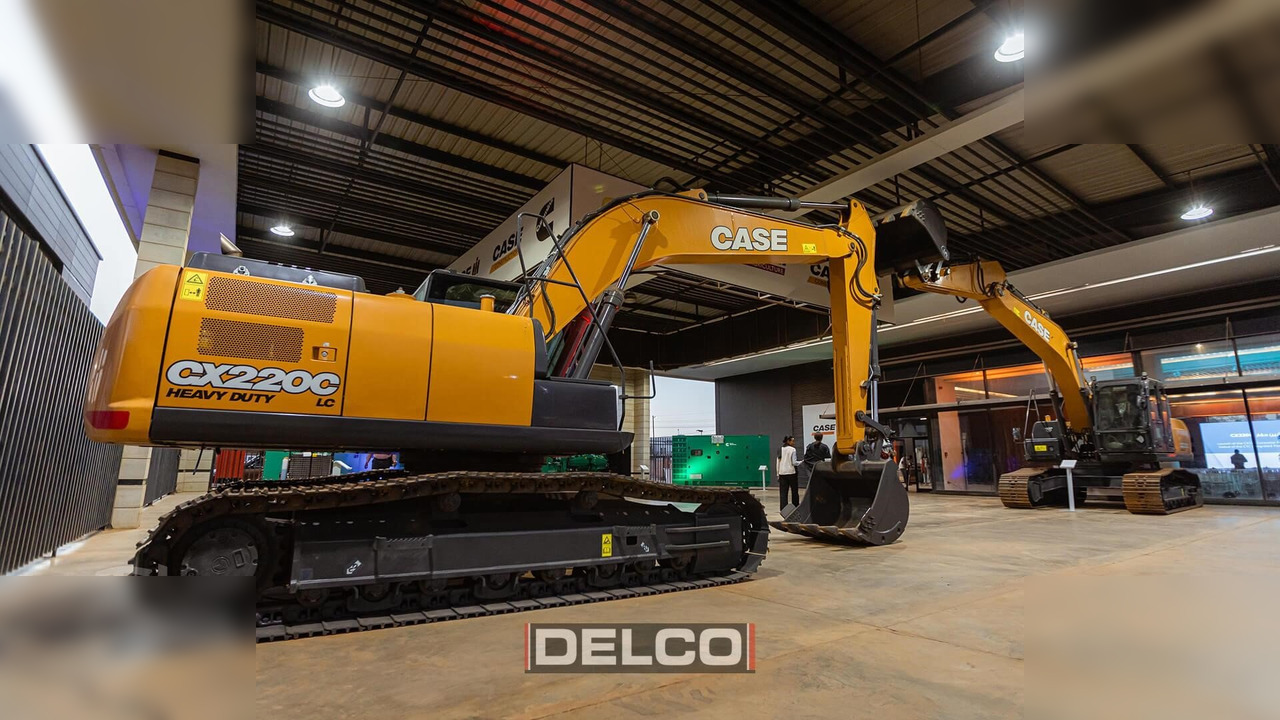 CASE CX220C LC - Pelle sur chenille: photos 2 CASE CX220C LC - Pelle sur chenille: photos 2