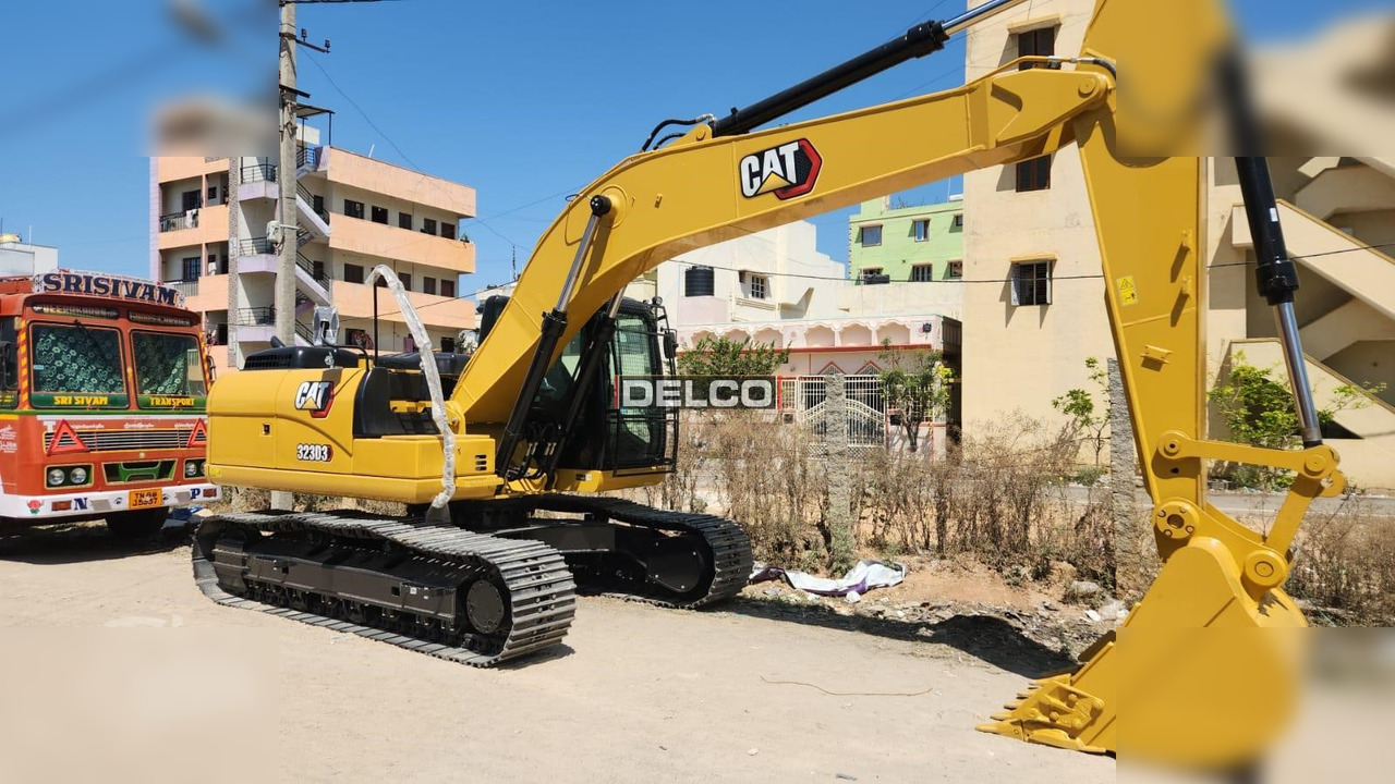CATERPILLAR 323D3 — crédit-bail CATERPILLAR 323D3: photos 10