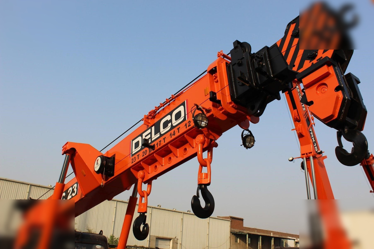 DELCO PNC 23 - Grue mobile: photos 3 DELCO PNC 23 - Grue mobile: photos 3