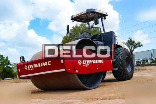 DYNAPAC CA305 - Compacteur: photos 1 DYNAPAC CA305 - Compacteur: photos 1