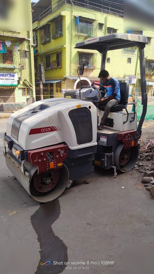 DYNAPAC CC125 - Compacteur: photos 1 DYNAPAC CC125 - Compacteur: photos 1