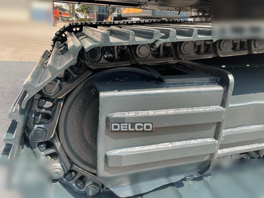 Pelle sur chenille neuf HYUNDAI ROBEX 215L SMART: photos 10 Pelle sur chenille neuf HYUNDAI ROBEX 215L SMART: photos 10