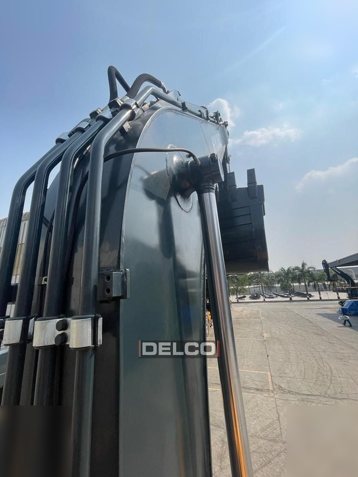 Pelle sur chenille neuf HYUNDAI ROBEX 215L SMART: photos 7 Pelle sur chenille neuf HYUNDAI ROBEX 215L SMART: photos 7