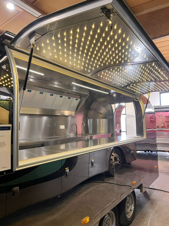 Esselmann Delistar Foodtruck 6000 ähn. Airstream - Remorque magasin: photos 5 Esselmann Delistar Foodtruck 6000 ähn. Airstream - Remorque magasin: photos 5