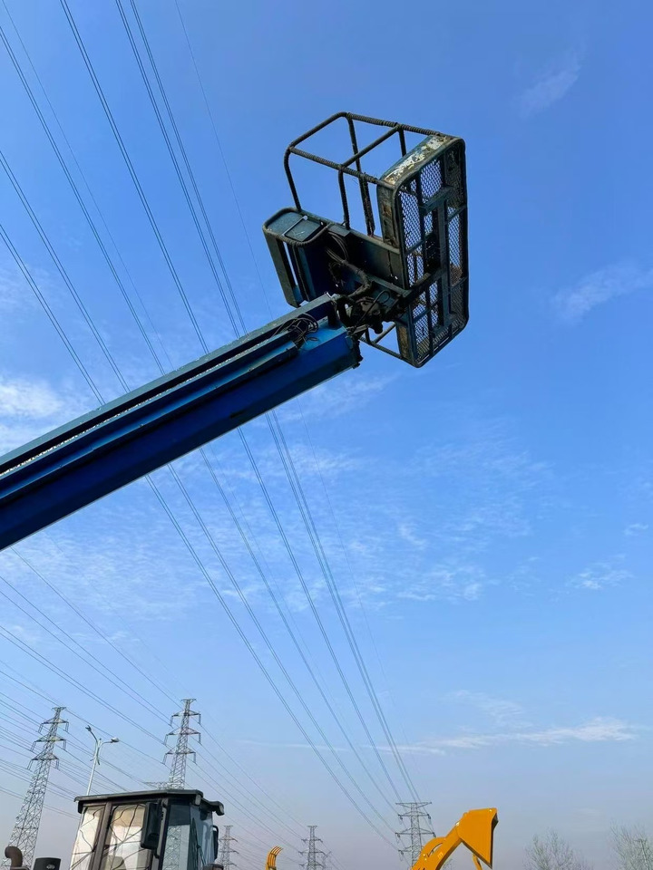 Genie S60 - Nacelle: photos 2 Genie S60 - Nacelle: photos 2