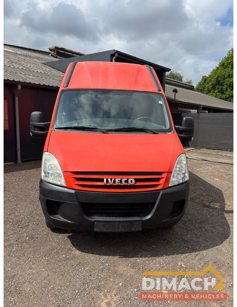 Iveco Daily 35C L2H2 85kW Dubbellucht, double air tyres - Fourgon utilitaire: photos 4 Iveco Daily 35C L2H2 85kW Dubbellucht, double air tyres - Fourgon utilitaire: photos 4