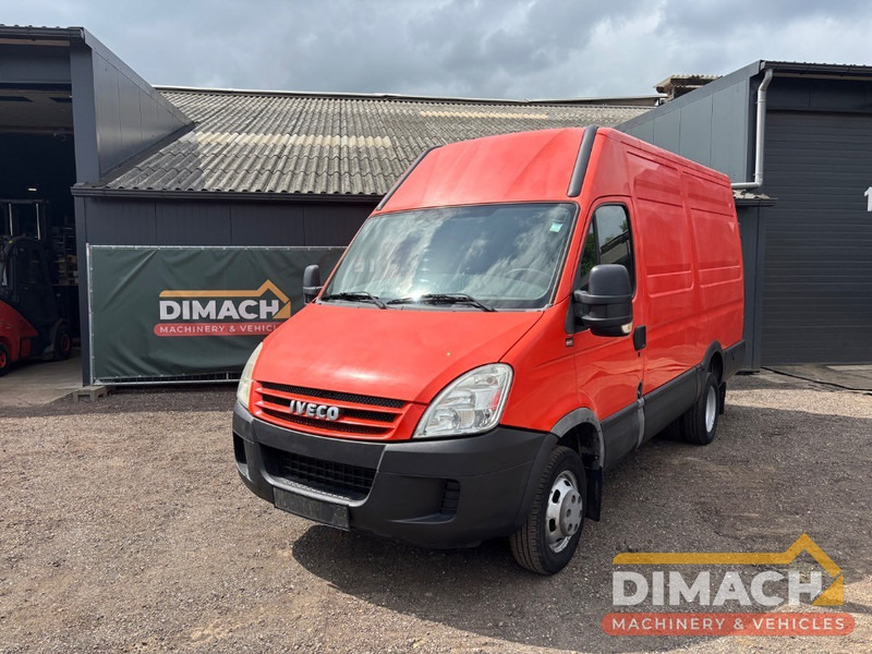 Iveco Daily 35C L2H2 85kW Dubbellucht, double air tyres - Fourgon utilitaire: photos 1 Iveco Daily 35C L2H2 85kW Dubbellucht, double air tyres - Fourgon utilitaire: photos 1