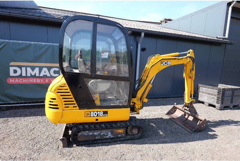 JCB 8018 CTS hydro quick hitch cw05 - Mini pelle: photos 2 JCB 8018 CTS hydro quick hitch cw05 - Mini pelle: photos 2