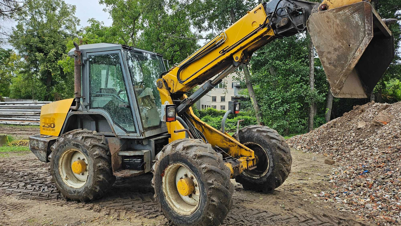 Ładowarka teleskopowa MATBRO TR250-110 Powershift jcb - Chariot télescopique: photos 4 Ładowarka teleskopowa MATBRO TR250-110 Powershift jcb - Chariot télescopique: photos 4