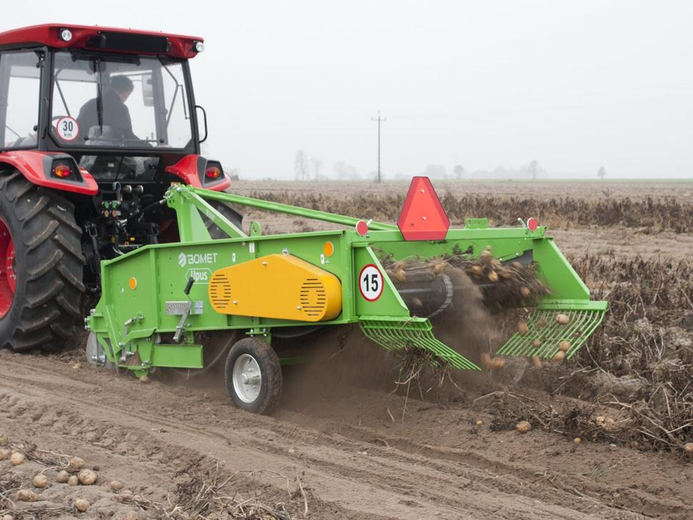 Arracheuse de pommes de terre neuf Bomet Siebkettenroder / Potato digger / Arracheuse de pomme de terre / Scavapatate / Cavador de patatas / 2-рядная картофелекопалка / Kopaczka do ziemniaków: photos 17 Arracheuse de pommes de terre neuf Bomet Siebkettenroder / Potato digger / Arracheuse de pomme de terre / Scavapatate / Cavador de patatas / 2-рядная картофелекопалка / Kopaczka do ziemniaków: photos 17