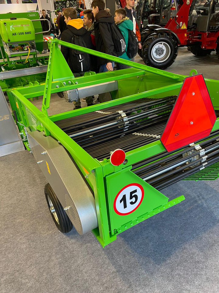 Arracheuse de pommes de terre neuf Bomet Siebkettenroder / Potato digger / Arracheuse de pomme de terre / Scavapatate / Cavador de patatas / 2-рядная картофелекопалка / Kopaczka do ziemniaków: photos 19 Arracheuse de pommes de terre neuf Bomet Siebkettenroder / Potato digger / Arracheuse de pomme de terre / Scavapatate / Cavador de patatas / 2-рядная картофелекопалка / Kopaczka do ziemniaków: photos 19