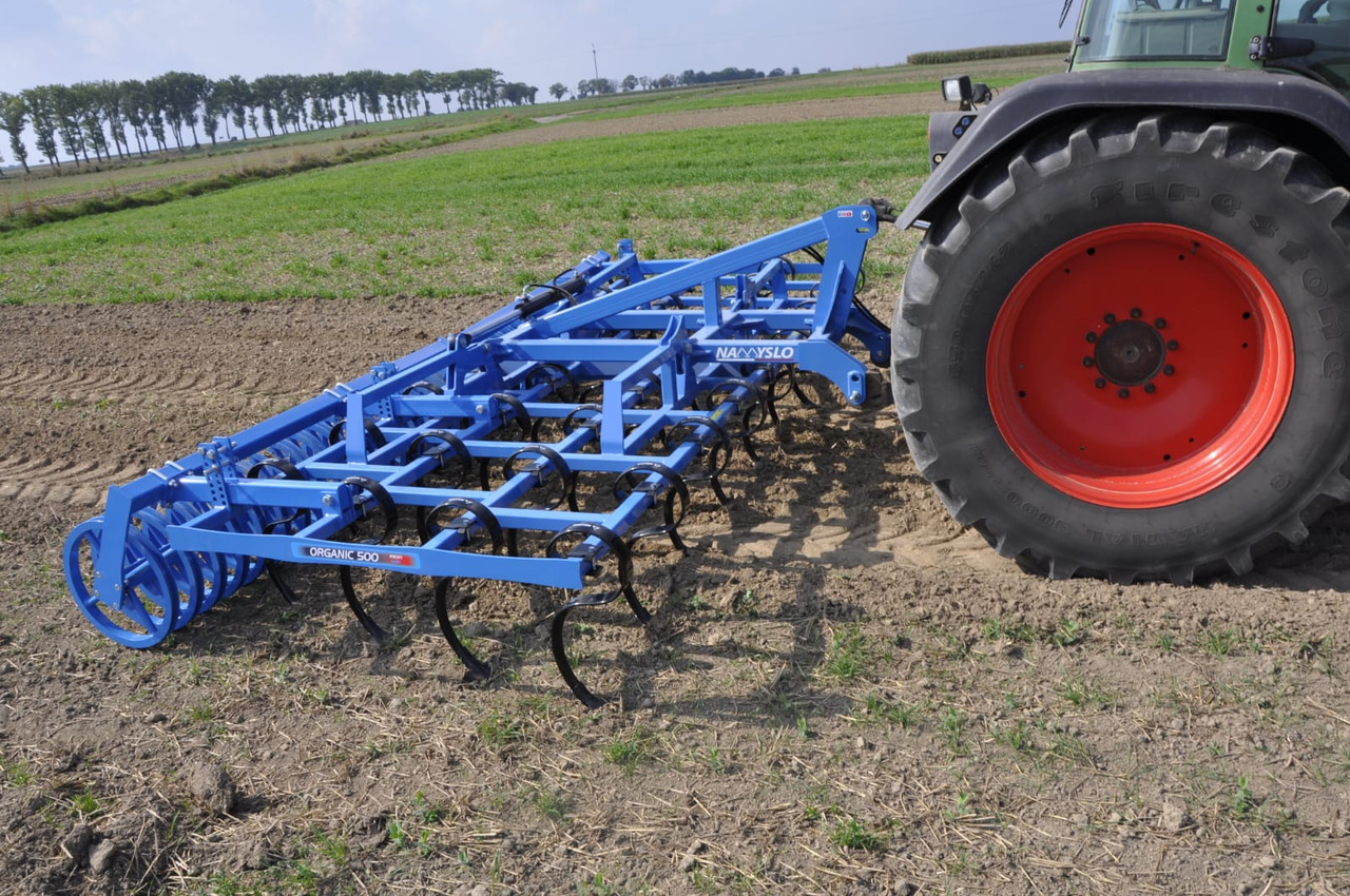 Namyslo Saatbettbereitung / Seedbed preparation / Combiné de préparation / Unidad de cultivo ecológico de poca profundidad / Unità di coltivazione biologica a bassa profondità / Agregat do płytkiej uprawy 5 - Bineuse: photos 3 Namyslo Saatbettbereitung / Seedbed preparation / Combiné de préparation / Unidad de cultivo ecológico de poca profundidad / Unità di coltivazione biologica a bassa profondità / Agregat do płytkiej uprawy 5 - Bineuse: photos 3
