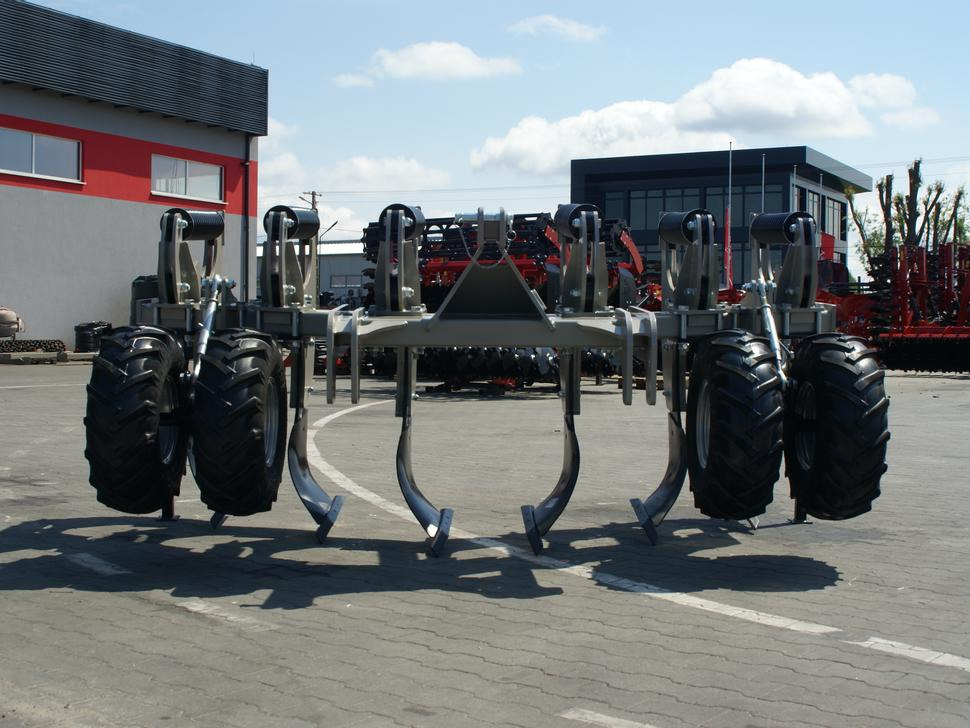 ROLEX Tiefenlockerer / Subsoiler / Décompacteur / Dissodatori / Subsolador / Глубокорыхлитель / Głębosz typ V 3 m - Décompacteur: photos 3 ROLEX Tiefenlockerer / Subsoiler / Décompacteur / Dissodatori / Subsolador / Глубокорыхлитель / Głębosz typ V 3 m - Décompacteur: photos 3