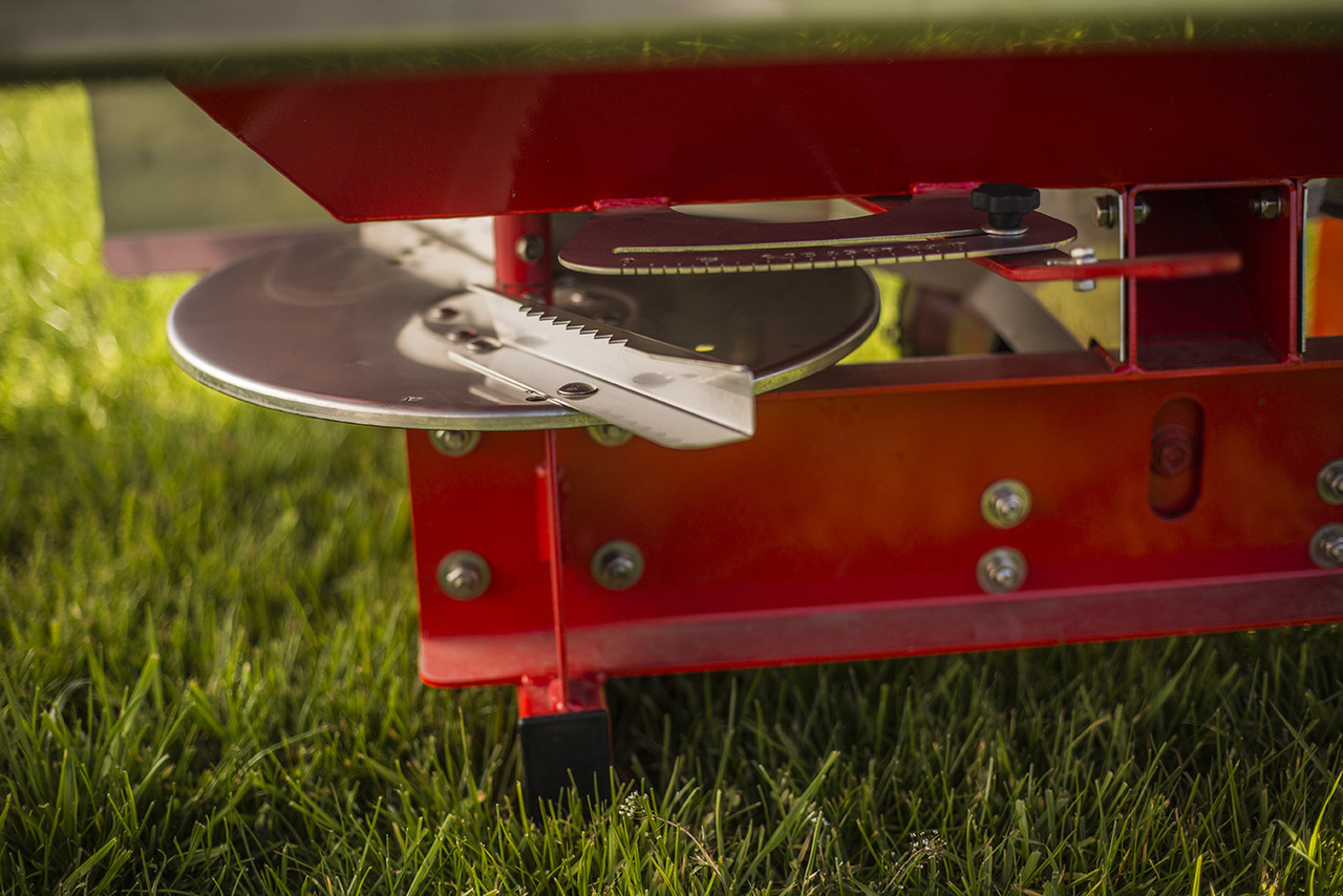 WOPROL Düngerstreuer / Fertilizer spreader / Epandeur d'engrais / Rozsiewacz nawozów 600 kg - Distributeur d'engrais: photos 2 WOPROL Düngerstreuer / Fertilizer spreader / Epandeur d'engrais / Rozsiewacz nawozów 600 kg - Distributeur d'engrais: photos 2