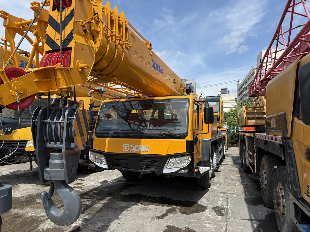 XCMG QY70K-1 - Grue mobile: photos 4 XCMG QY70K-1 - Grue mobile: photos 4