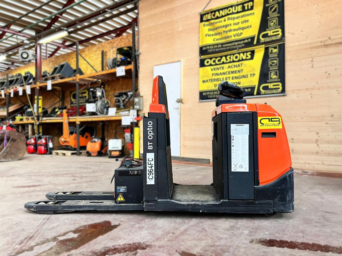 BT OSE250 Gerbeur transpalette électrique - Gerbeur: photos 2 BT OSE250 Gerbeur transpalette électrique - Gerbeur: photos 2