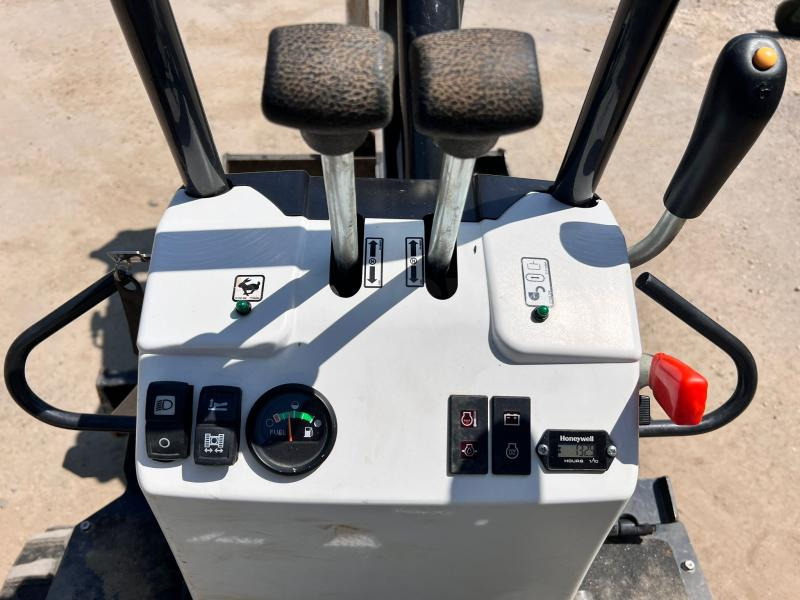 Mini pelle Bobcat E10 Z MINIPELLE 1T: photos 6