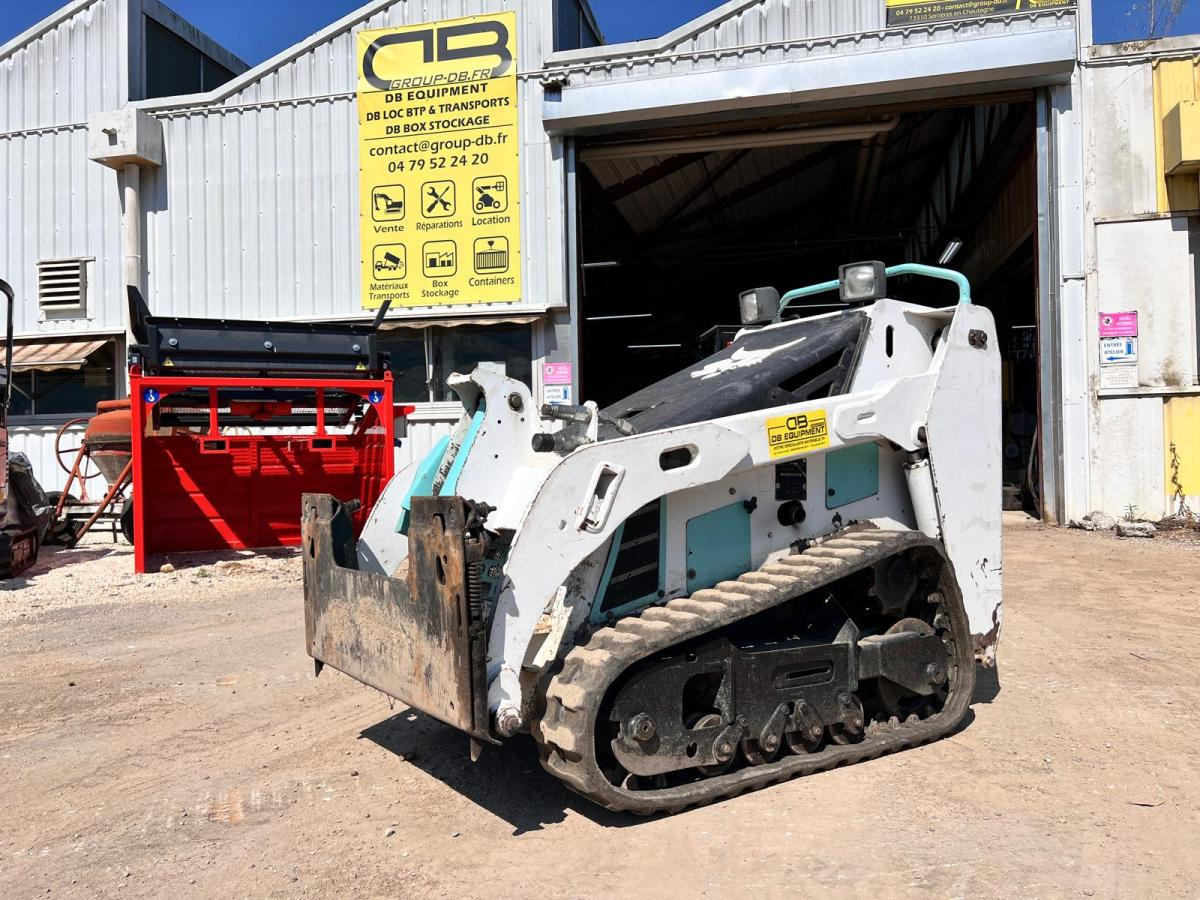 Bobcat MT55 MINI CHARGEUSE SKID A CHENILLE - Chargeuse compacte sur chenilles: photos 1 Bobcat MT55 MINI CHARGEUSE SKID A CHENILLE - Chargeuse compacte sur chenilles: photos 1