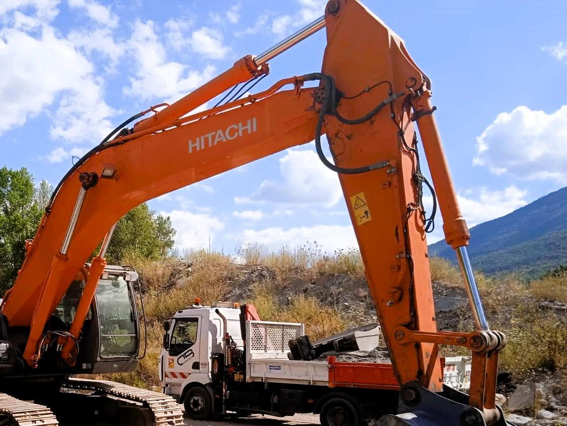 HITACHI PELLE ZX 350 LCN-3 35T - Pelle sur chenille: photos 5 HITACHI PELLE ZX 350 LCN-3 35T - Pelle sur chenille: photos 5