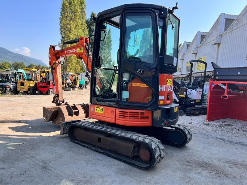 Hitachi ZX26U-5A MINI PELLE 2,7T - Mini pelle: photos 2 Hitachi ZX26U-5A MINI PELLE 2,7T - Mini pelle: photos 2