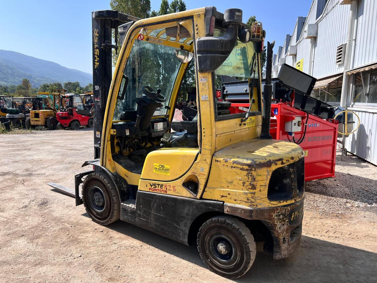 Hyster H2.5FT CHARIOT ELEVATEUR DIESEL 2,5T / 5,5m (NET DE TVA) - Chariot élévateur diesel: photos 2 Hyster H2.5FT CHARIOT ELEVATEUR DIESEL 2,5T / 5,5m (NET DE TVA) - Chariot élévateur diesel: photos 2