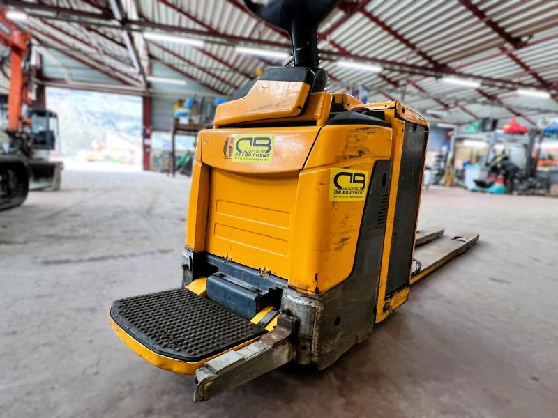 Jungheinrich ERE225 Gerbeur transpalette électrique - Gerbeur: photos 3 Jungheinrich ERE225 Gerbeur transpalette électrique - Gerbeur: photos 3