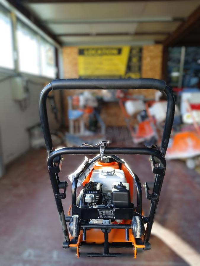 Spatmat Plaque vibrante 90Kg SPATMAT MS90 - Plaque vibrante: photos 5 Spatmat Plaque vibrante 90Kg SPATMAT MS90 - Plaque vibrante: photos 5