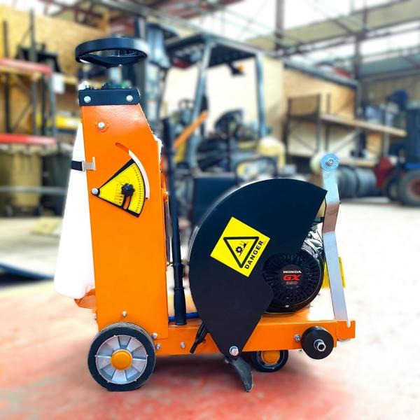 Spatmat Scie à sol SPATMAT TF450 - L'équipement de construction: photos 5 Spatmat Scie à sol SPATMAT TF450 - L'équipement de construction: photos 5