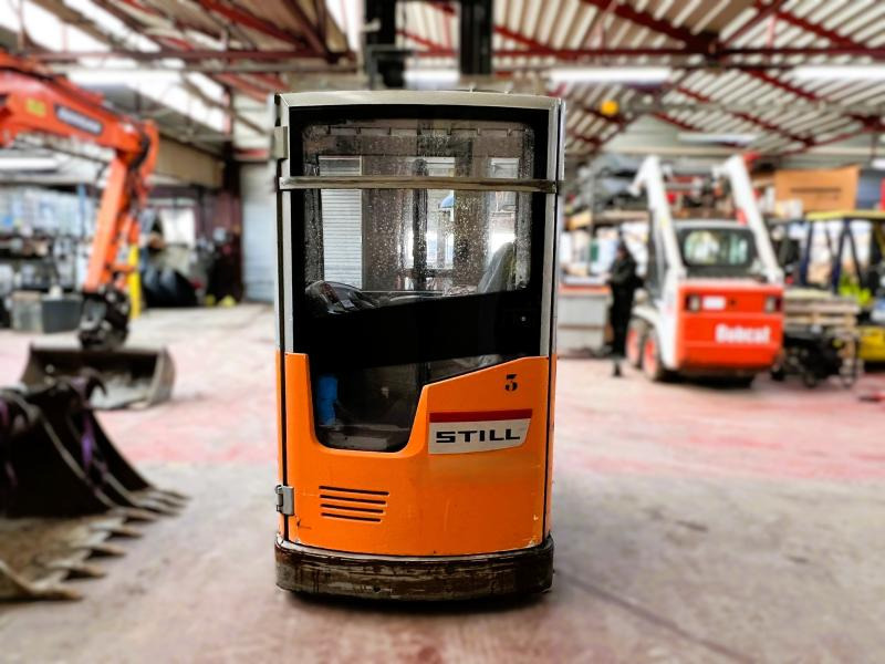 Still FM-X 17 Chariot à mât rétractable électrique 1,7T - Chariot à mât rétractable: photos 5 Still FM-X 17 Chariot à mât rétractable électrique 1,7T - Chariot à mât rétractable: photos 5