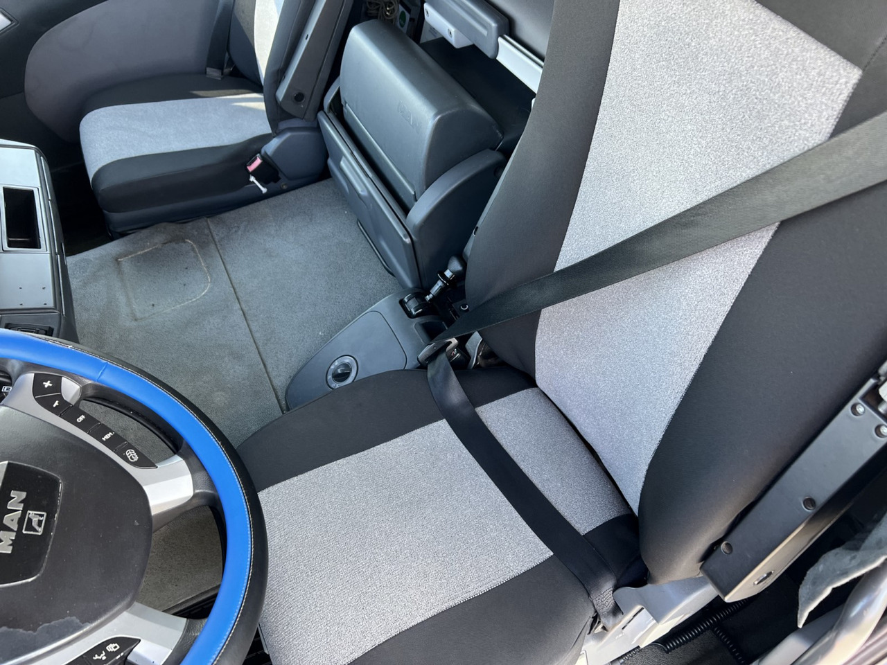 Tracteur routier MAN TGA 18.440: photos 21 Tracteur routier MAN TGA 18.440: photos 21