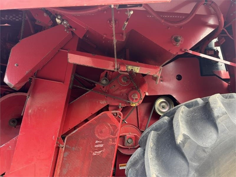 Accessoire de matériels de récolte Case Axial-Flow Case Axial Flow 2166 c/w 1030 Header: photos 13 Accessoire de matériels de récolte Case Axial-Flow Case Axial Flow 2166 c/w 1030 Header: photos 13
