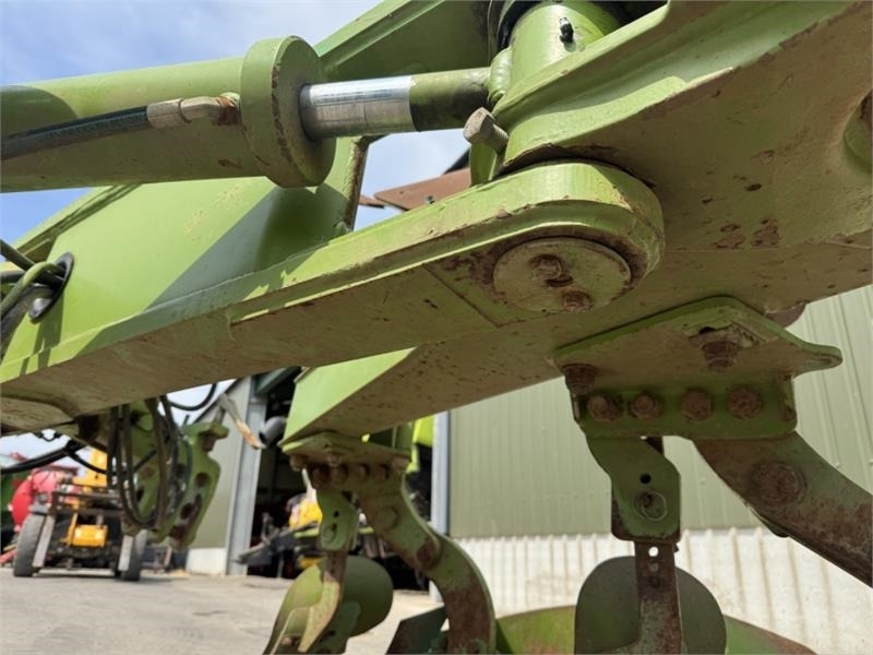 Charrue Dowdeswell MA 145 7 Furrow Plough **Video Below**: photos 17