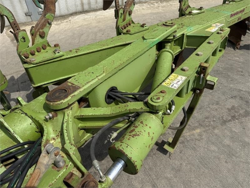 Charrue Dowdeswell MA 145 7 Furrow Plough **Video Below**: photos 8