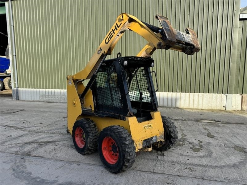 Gehl R165 Skid Steer  - Mini chargeuse: photos 5 Gehl R165 Skid Steer  - Mini chargeuse: photos 5