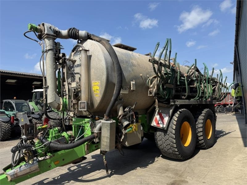 Joskin Quadra 18000 TS Slurry Tanker - Tonne à lisier: photos 4 Joskin Quadra 18000 TS Slurry Tanker - Tonne à lisier: photos 4