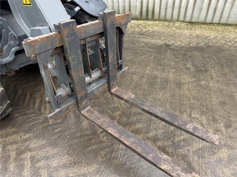 Chariot télescopique Kramer KT 357 Ecospeed: photos 11 Chariot télescopique Kramer KT 357 Ecospeed: photos 11