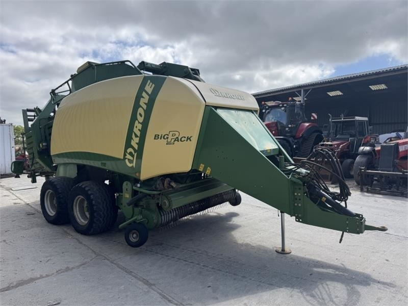Krone Big Pack 12130 Square Baler - Presse à balles cubiques: photos 4 Krone Big Pack 12130 Square Baler - Presse à balles cubiques: photos 4