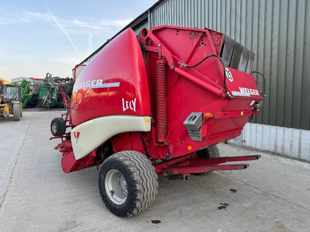 Lely Welger RP435 Master - Presse à balles rondes: photos 2 Lely Welger RP435 Master - Presse à balles rondes: photos 2