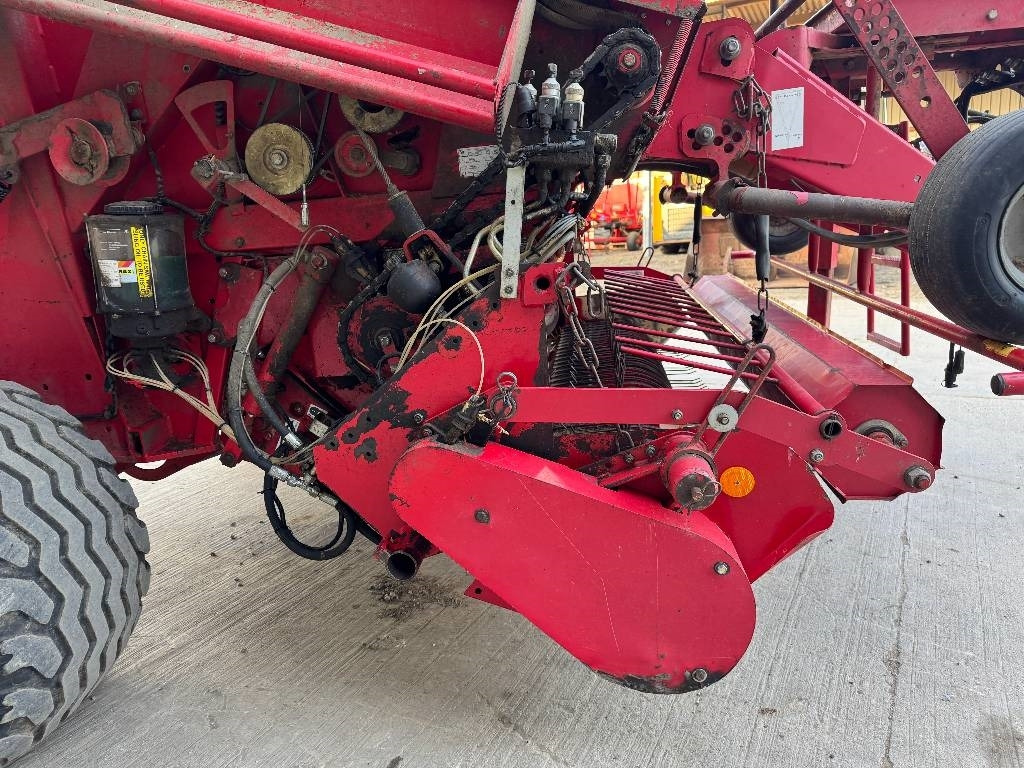 Presse à balles rondes Lely Welger RP435 Master: photos 8