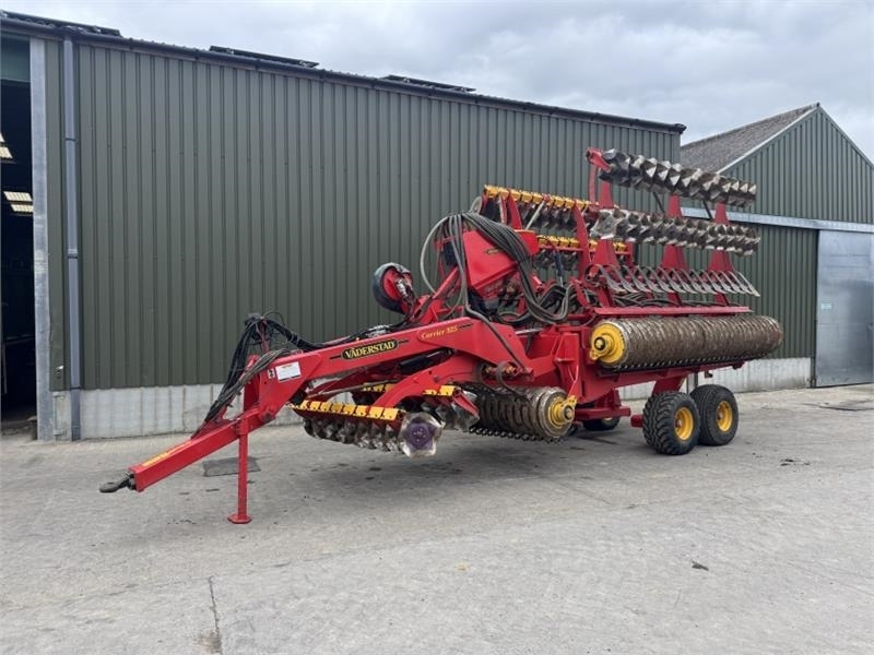 Vaderstad Carrier 925 c/w Vaderstad Bio Drill 360 - Machine agricole: photos 1 Vaderstad Carrier 925 c/w Vaderstad Bio Drill 360 - Machine agricole: photos 1