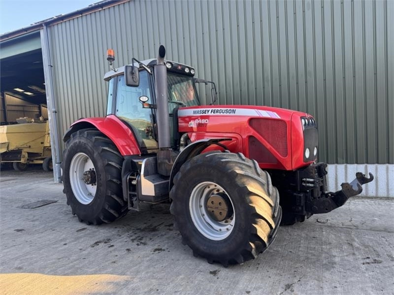 Massey Ferguson 8480 Dyna-VT - Tracteur agricole: photos 1 Massey Ferguson 8480 Dyna-VT - Tracteur agricole: photos 1