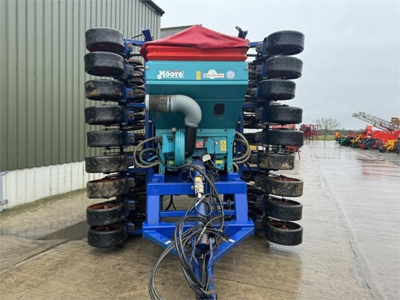 Moore Tandem Uni-Drill 6m Moore Tandem Uni-Drill D - Combiné de semis: photos 5 Moore Tandem Uni-Drill 6m Moore Tandem Uni-Drill D - Combiné de semis: photos 5