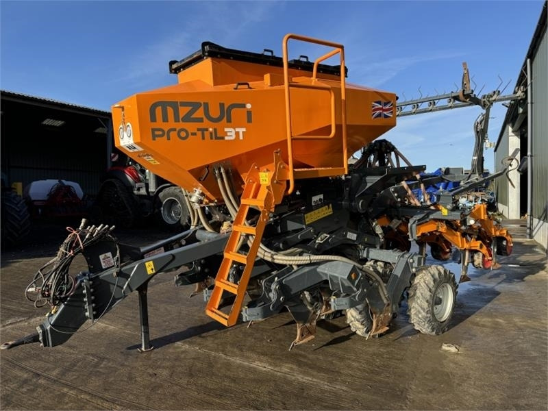 Mzuri Mzuri Pro-Til 3T **Grain and Fert** - Combiné de semis: photos 5 Mzuri Mzuri Pro-Til 3T **Grain and Fert** - Combiné de semis: photos 5