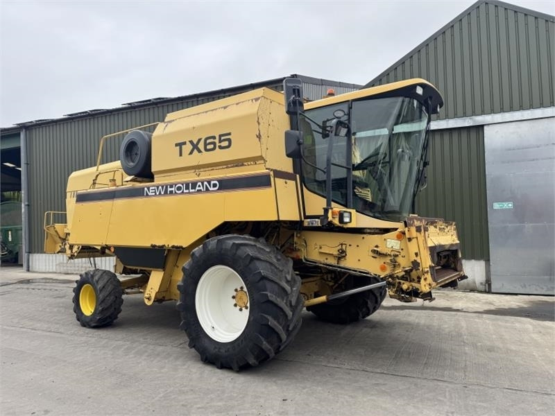 New Holland New Holland TX65 c/w 17ft Header - Accessoire de matériels de récolte: photos 3 New Holland New Holland TX65 c/w 17ft Header - Accessoire de matériels de récolte: photos 3