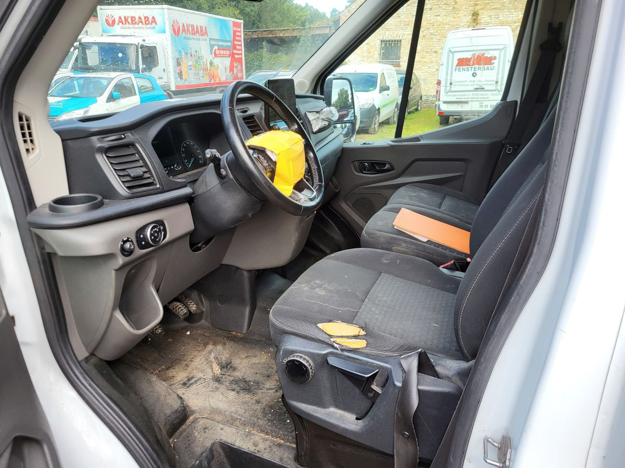 FORD Transit 350 - Véhicule utilitaire: photos 5 FORD Transit 350 - Véhicule utilitaire: photos 5