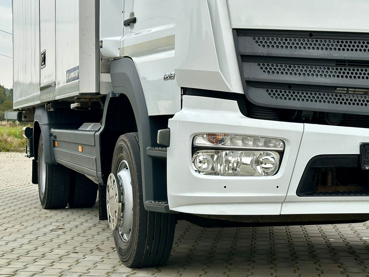 MERCEDES-BENZ ATEGO 1218 / CHŁODNIA / WINDA / 12 PALET / 5.10 M DŁUGOŚCI / AUTOMAT / LAMBERET / 5090 KG ŁADOWNOŚCI — crédit-bail MERCEDES-BENZ ATEGO 1218 / CHŁODNIA / WINDA / 12 PALET / 5.10 M DŁUGOŚCI / AUTOMAT / LAMBERET / 5090 KG ŁADOWNOŚCI: photos 17